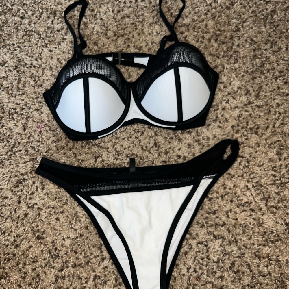 Kendall & Kylie Swimwear